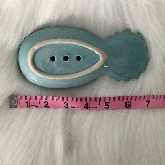 Hawaiian Pineapple Soap Dish - Picture 5 of 9